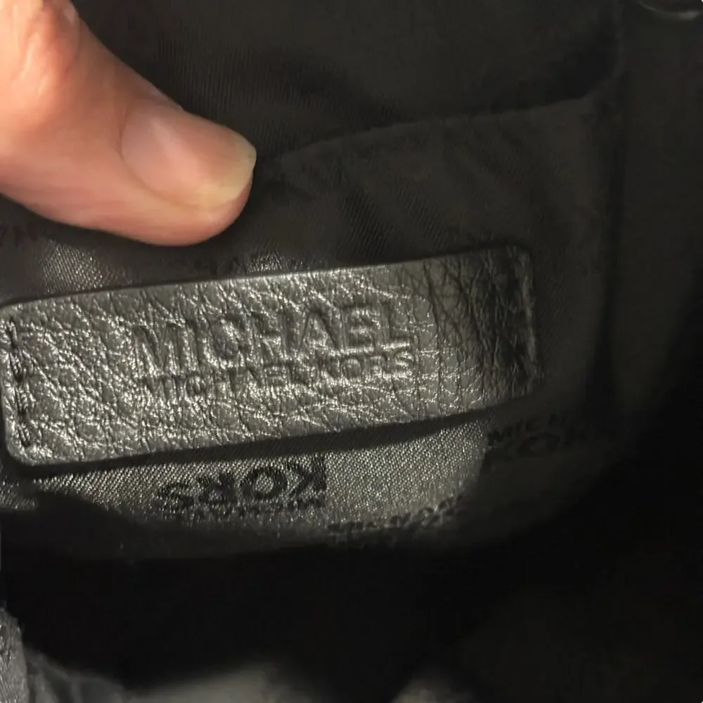 Michael Kors Astor large studded leather tote bag black pebbled leather - Picture 6 of 14